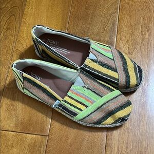 Toms Women’s Multicolor Slip On Shoe Size 7.5 South Western Bohemian Slip-on